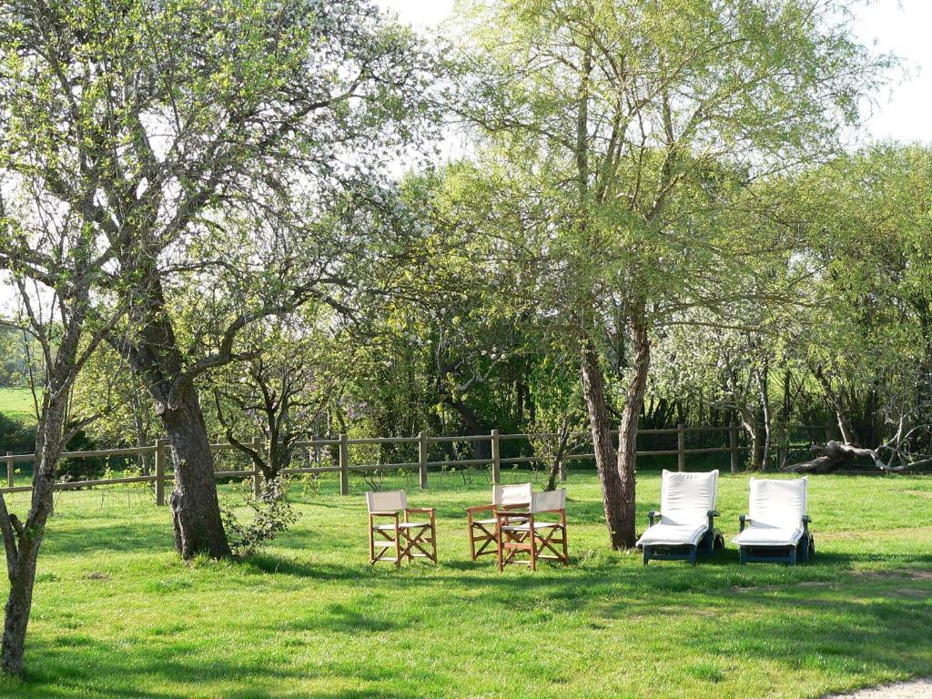 Le Manoir Du Pas Jahan Coueron Экстерьер фото