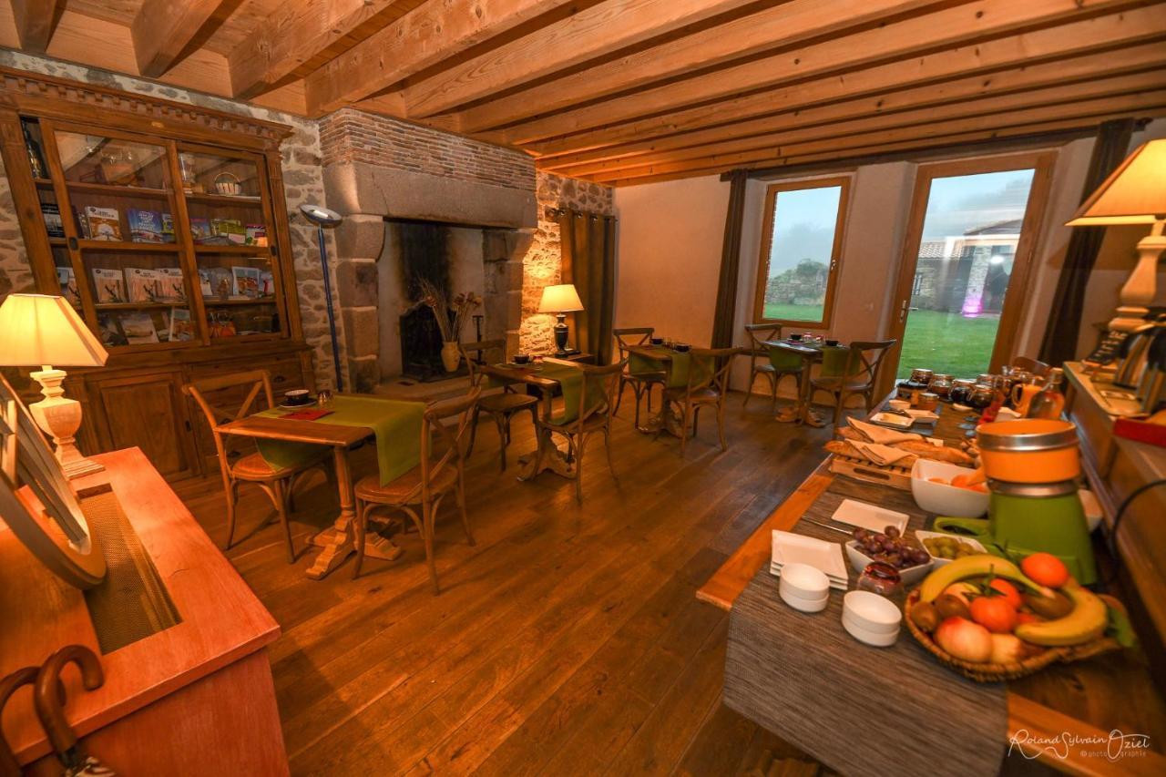 Le Manoir Du Pas Jahan Coueron Экстерьер фото